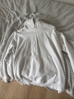 H&M White Women's Hoodie Sweater